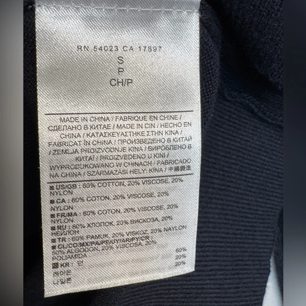 Banana Republic Men's Navy Zip-Up‎ Sweater